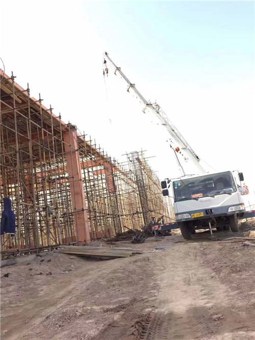 溪湖区25 吨、50 吨吊车怎么选？多大重量 / 半径适合对应车型？